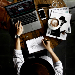 How Horizontal Thinking Boosts Creativity: Unlocking New Ideas and Perspectives