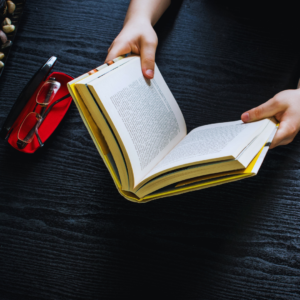 What Is Microfiction? A Brief Exploration of Its Definition and Significance